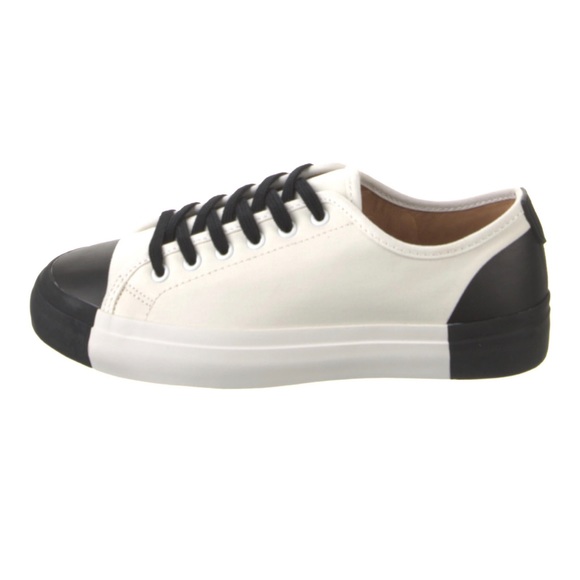 The Office of Angela Scott: El Capitan - Picture 3 of 7